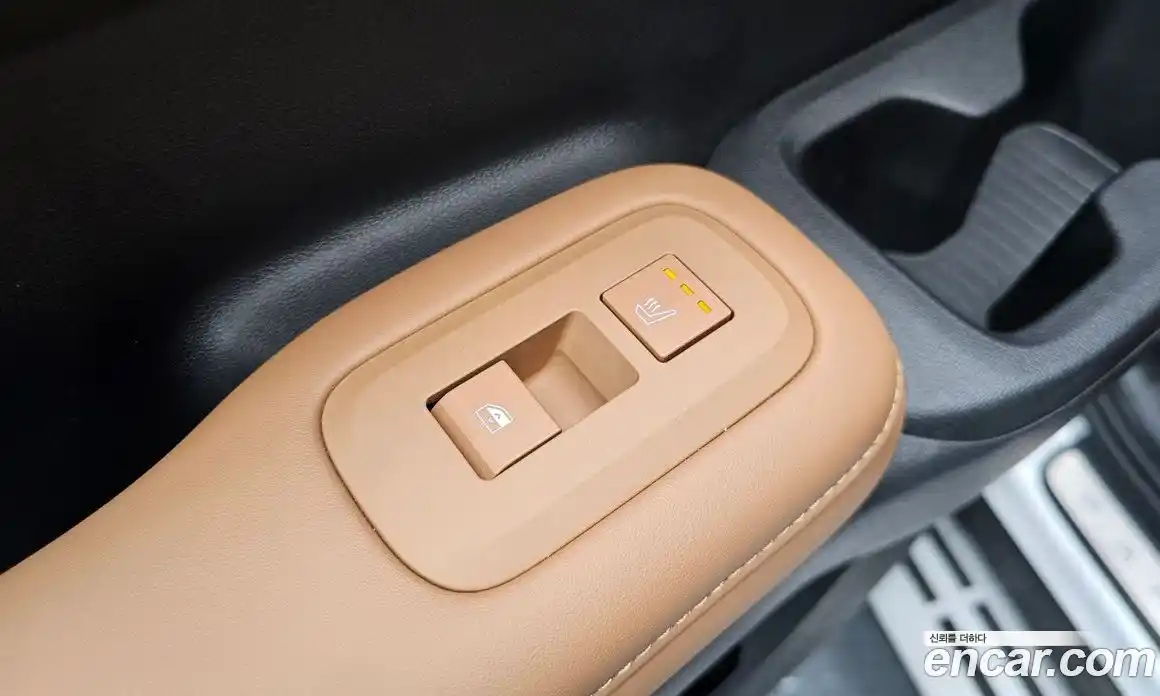 Hyundai Santa Fe 2024 1.6 Автомат в Москве № 119973, фото 13