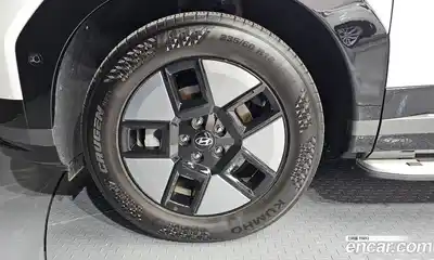 Hyundai Santa Fe 2024 1.6 Автомат в Москве № 119973, миниатюра 2