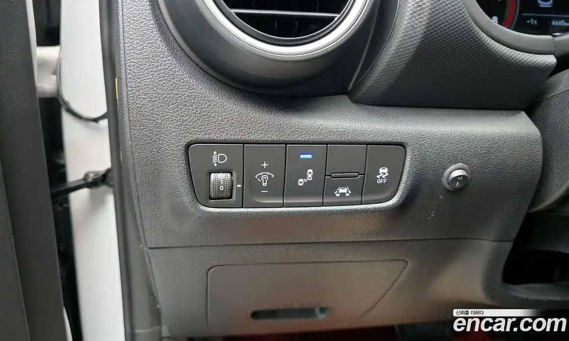 Hyundai Kona 2020 1.6 Автомат в Москве № 12038, фото 13