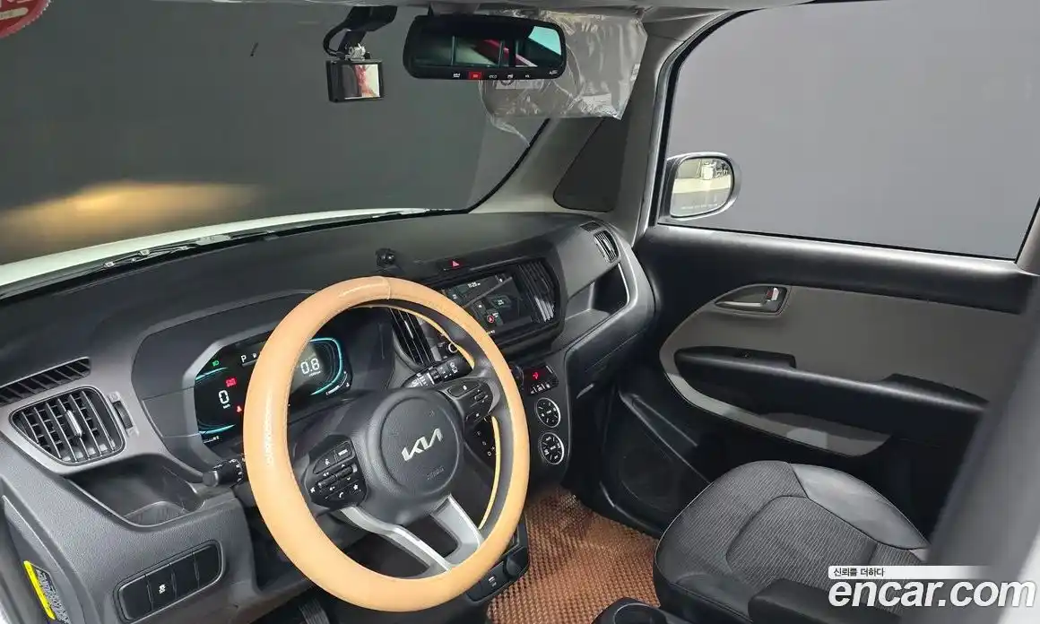 Kia Ray 2024 1.0 Автомат в Москве № 120467, фото 11