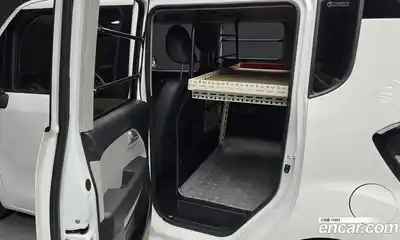 Kia Ray 2024 1.0 Автомат в Москве № 120467, миниатюра 2