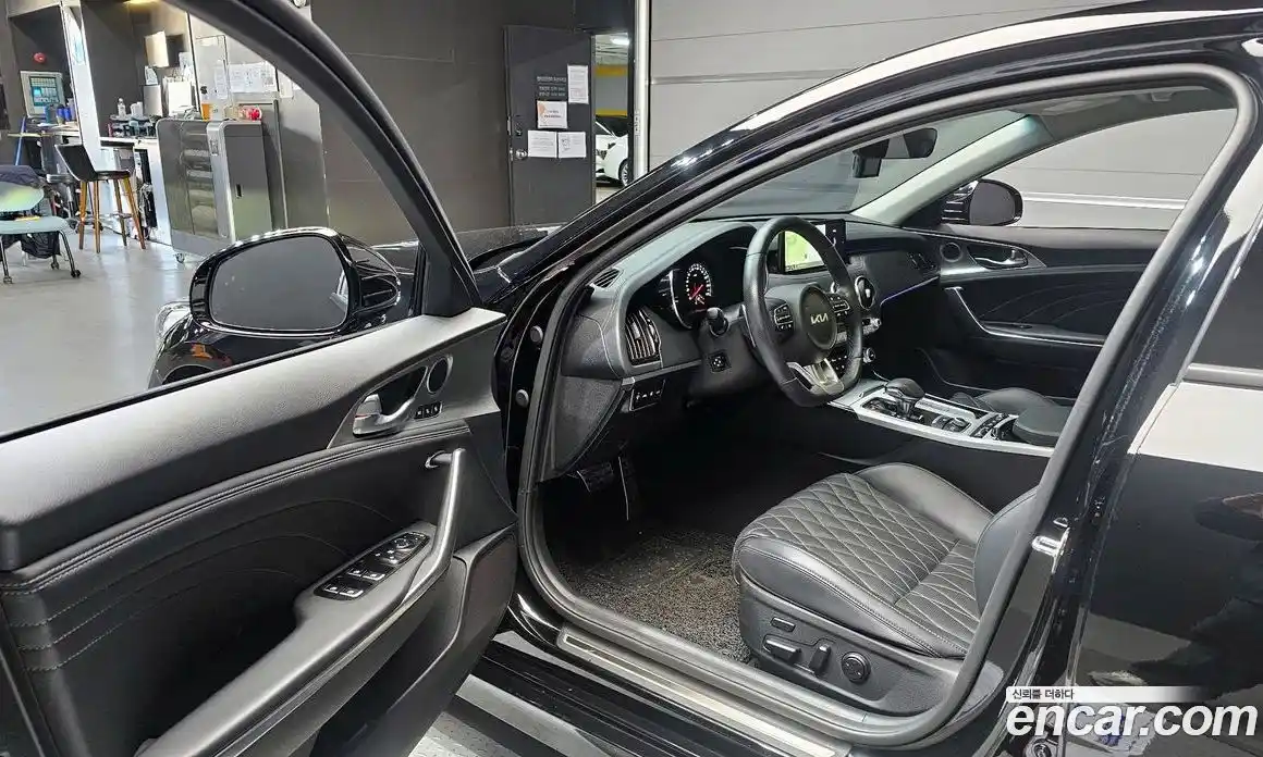 Kia Stinger 2023 2.5 Автомат в Москве № 121172, фото 15