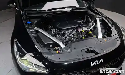 Kia Stinger 2023 2.5 Автомат в Москве № 121172, миниатюра 10