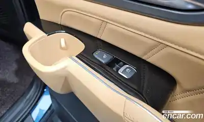 Kia Sorento 2023 1.6 Автомат в Москве № 121412, миниатюра 2