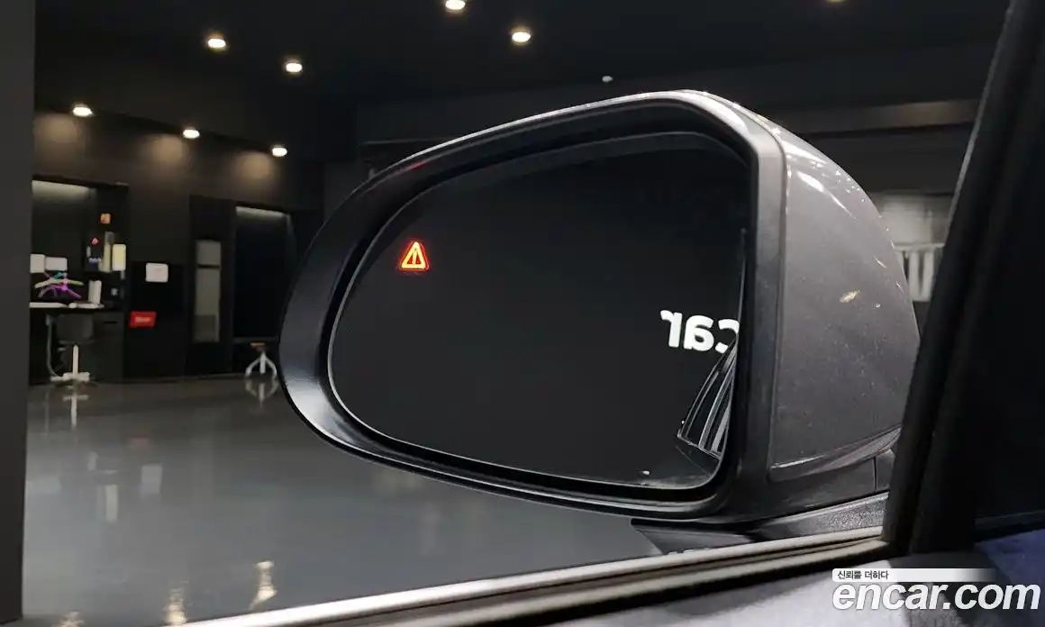 Hyundai Santa Fe 2021 2.2 Автомат в Москве № 123708, фото 8