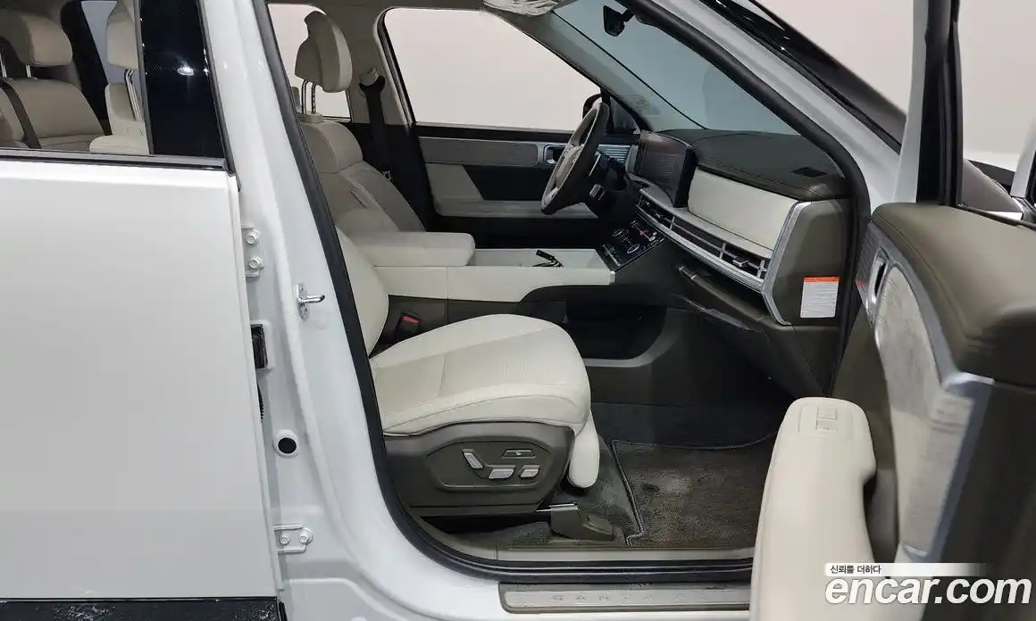 Hyundai Santa Fe 2024 1.6 Автомат в Москве № 124549, фото 11