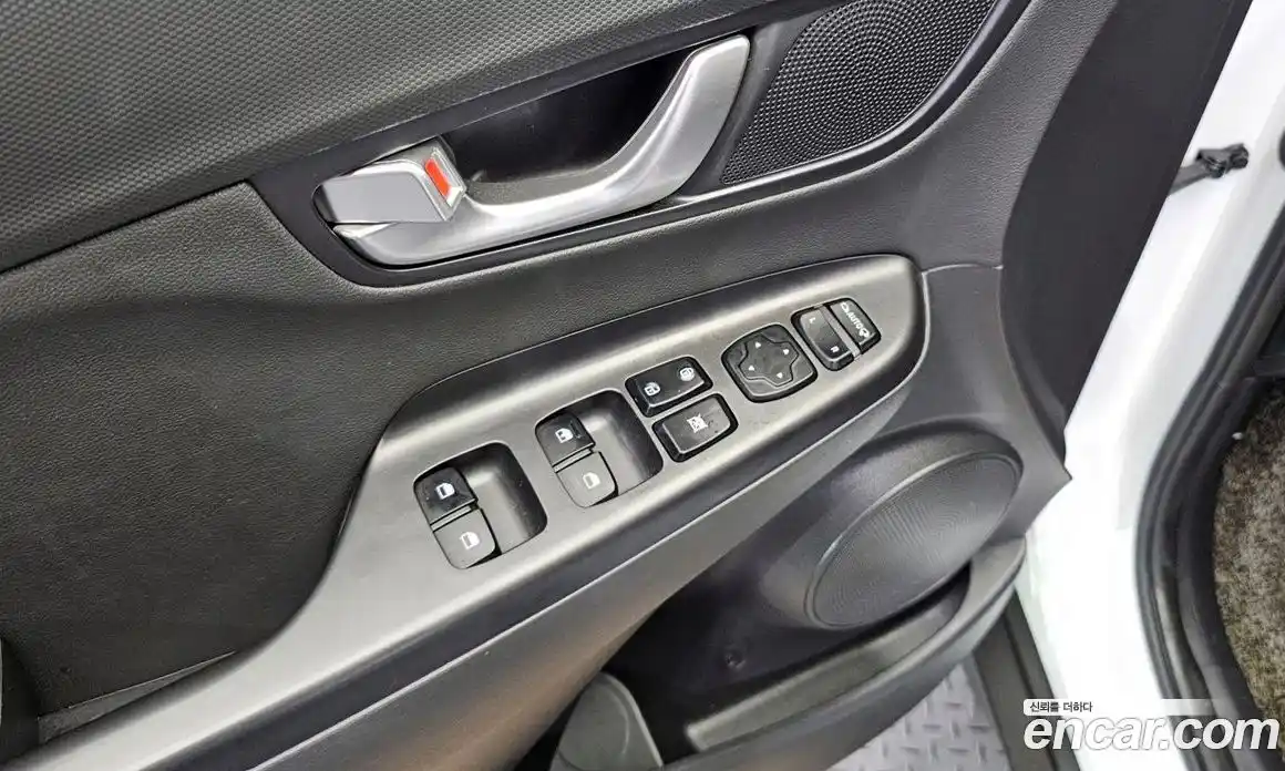 Hyundai Kona 2021 1.6 Автомат в Москве № 125014, фото 14