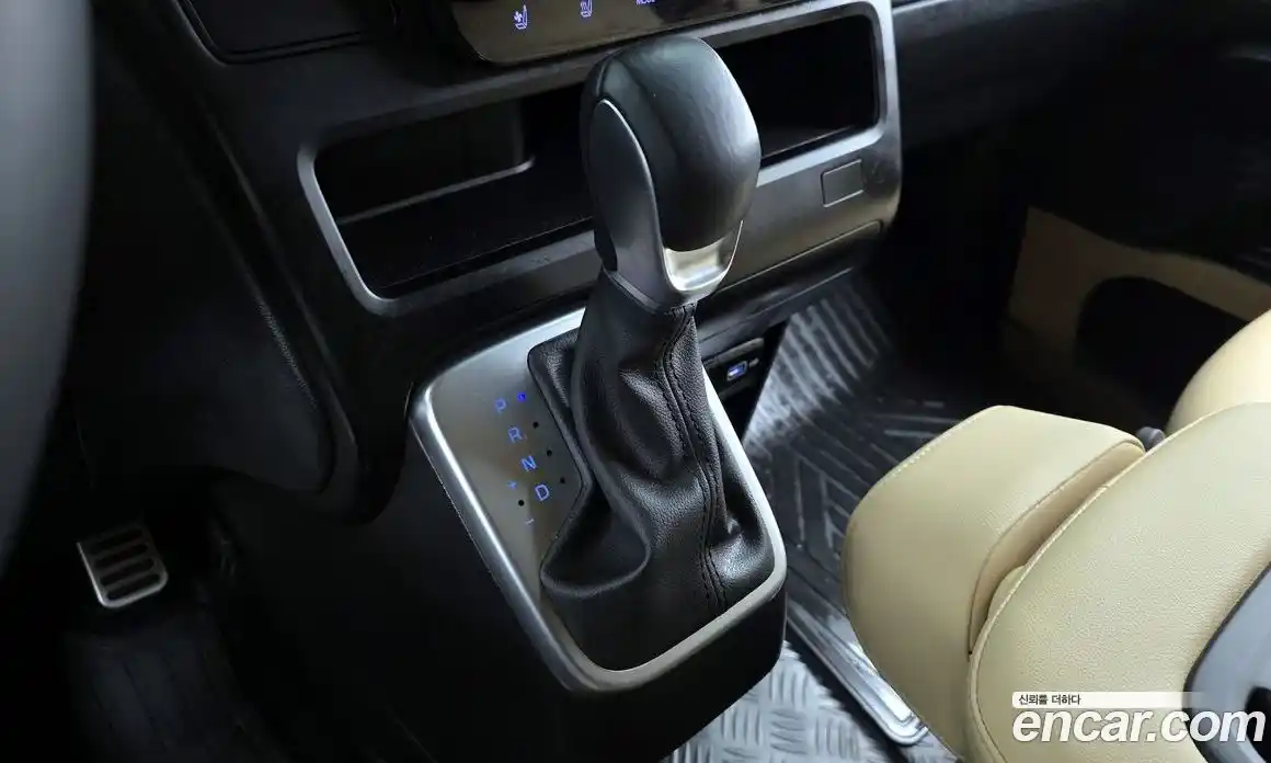 Hyundai Staria 2023 2.2 Автомат в Москве № 125358, фото 15