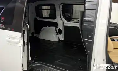 Hyundai Staria 2023 2.2 Автомат в Москве № 125358, миниатюра 9