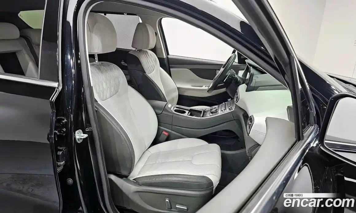 Hyundai Santa Fe 2021 2.2 Автомат в Москве № 127009, фото 11