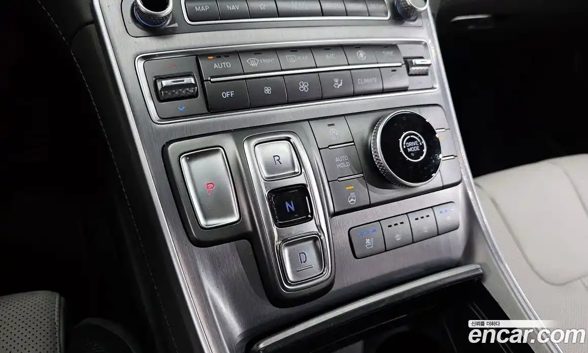 Hyundai Santa Fe 2021 2.2 Автомат в Москве № 127009, фото 16