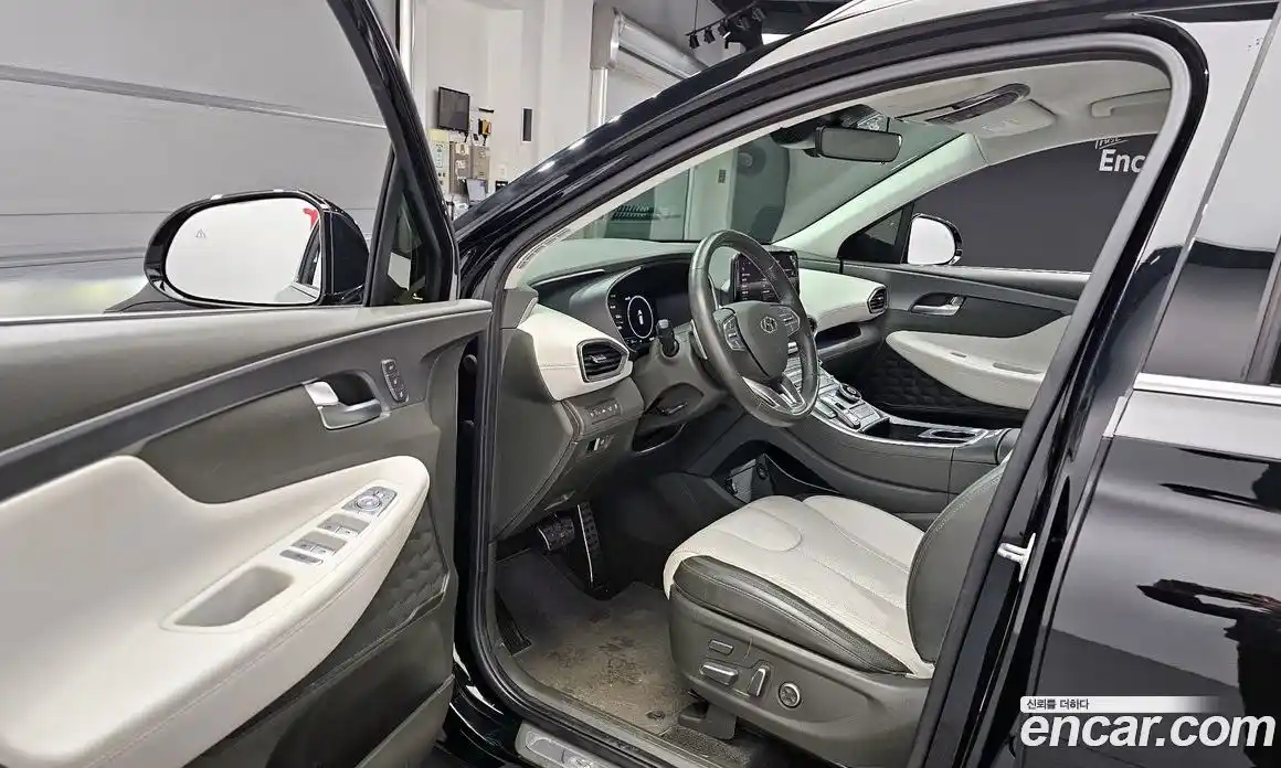 Hyundai Santa Fe 2021 2.2 Автомат в Москве № 127009, фото 5