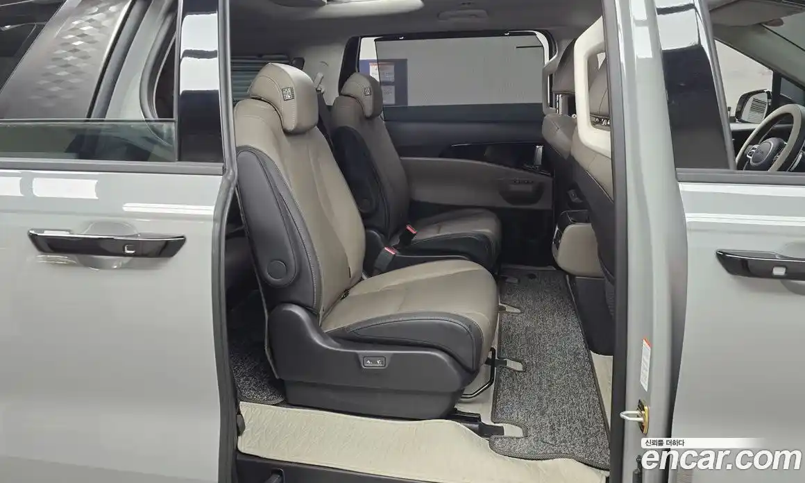 Kia Canival 2025 3.5 Автомат в Москве № 129717, фото 12