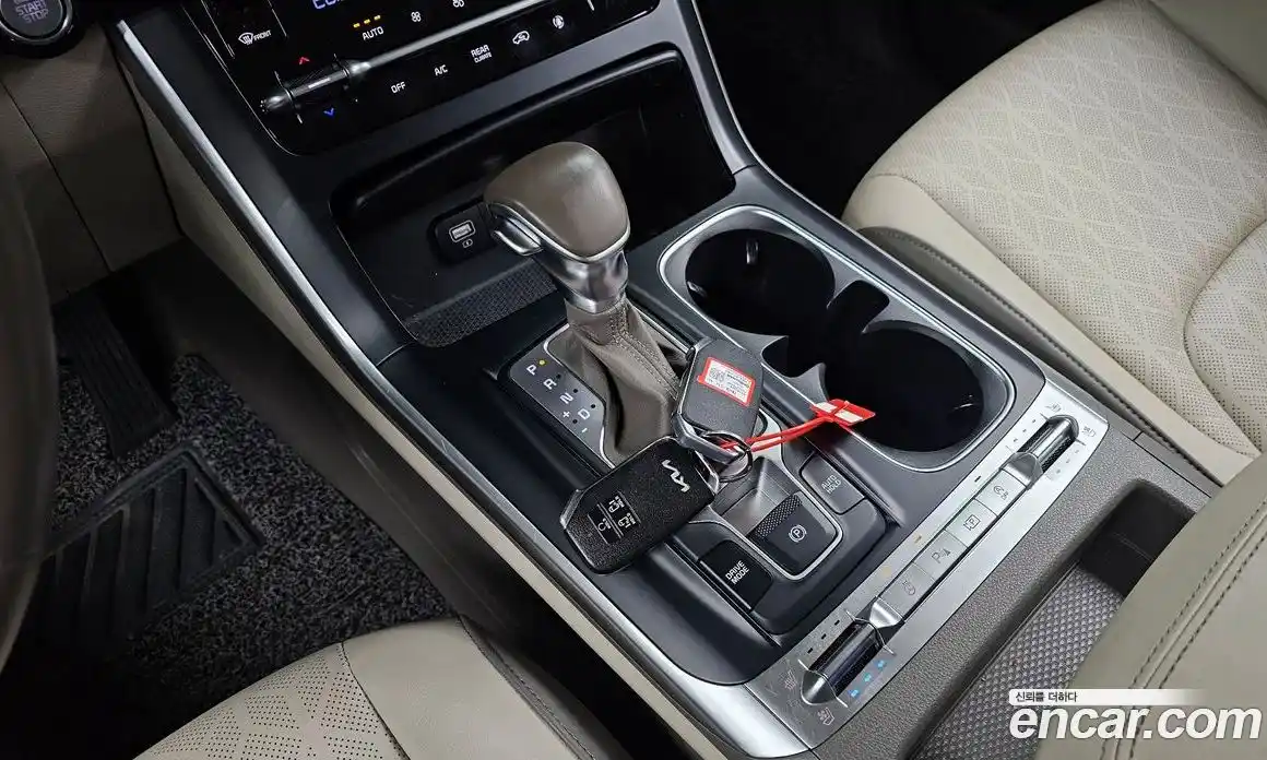 Kia Canival 2022 2.2 Автомат в Москве № 132723, фото 18