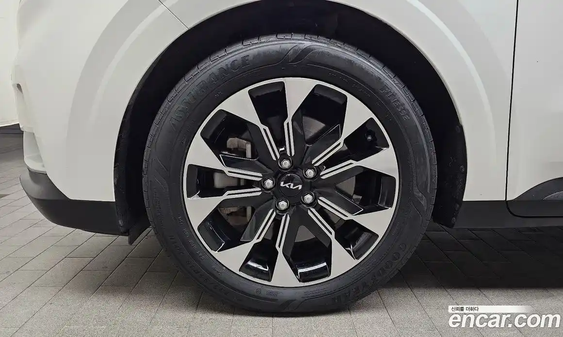 Kia Canival 2022 2.2 Автомат в Москве № 132723, фото 3