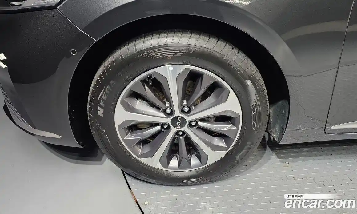 Kia K8 2023 1.6 Автомат в Москве № 132734, фото 11