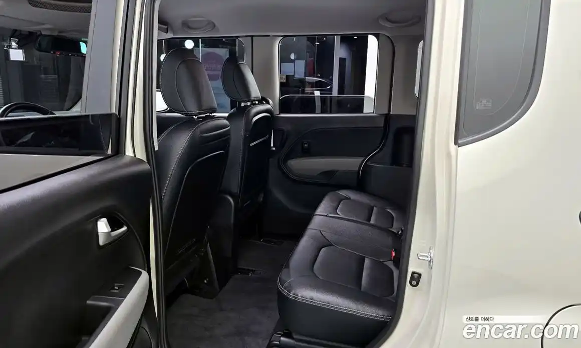 Kia Ray 2023 1.0 Автомат в Москве № 132795, фото 20