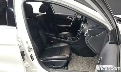 Mercedes-Benz GLA-Class 2019 2.0 Автомат в Москве № 143372, миниатюра 3