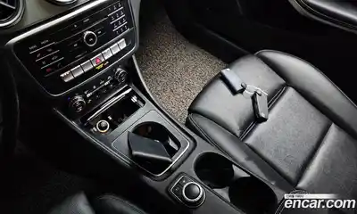 Mercedes-Benz GLA-Class 2019 2.0 Автомат в Москве № 143372, миниатюра 7