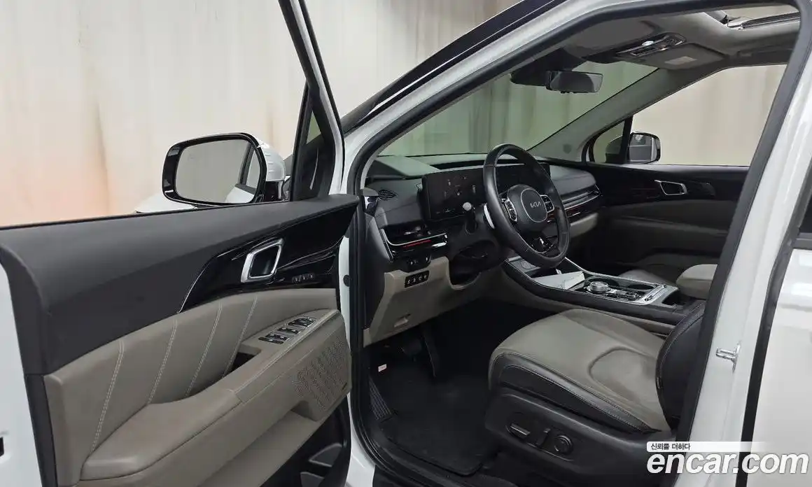 Kia Canival 2024 1.6 Автомат в Москве № 14566, фото 14