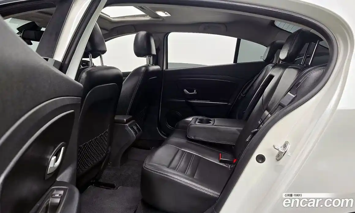 Renault SM3 2014 1.6 Автомат в Москве № 148593, фото 5