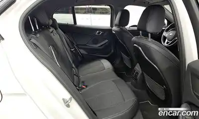 BMW 1-Series 2024 2.0 Автомат в Москве № 153915, миниатюра 3