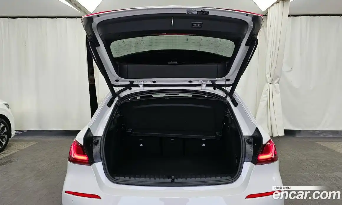 BMW 1-Series 2024 2.0 Автомат в Москве № 153915, фото 4