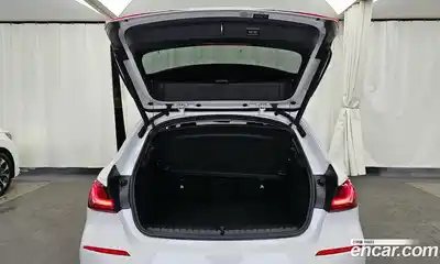 BMW 1-Series 2024 2.0 Автомат в Москве № 153915, миниатюра 4