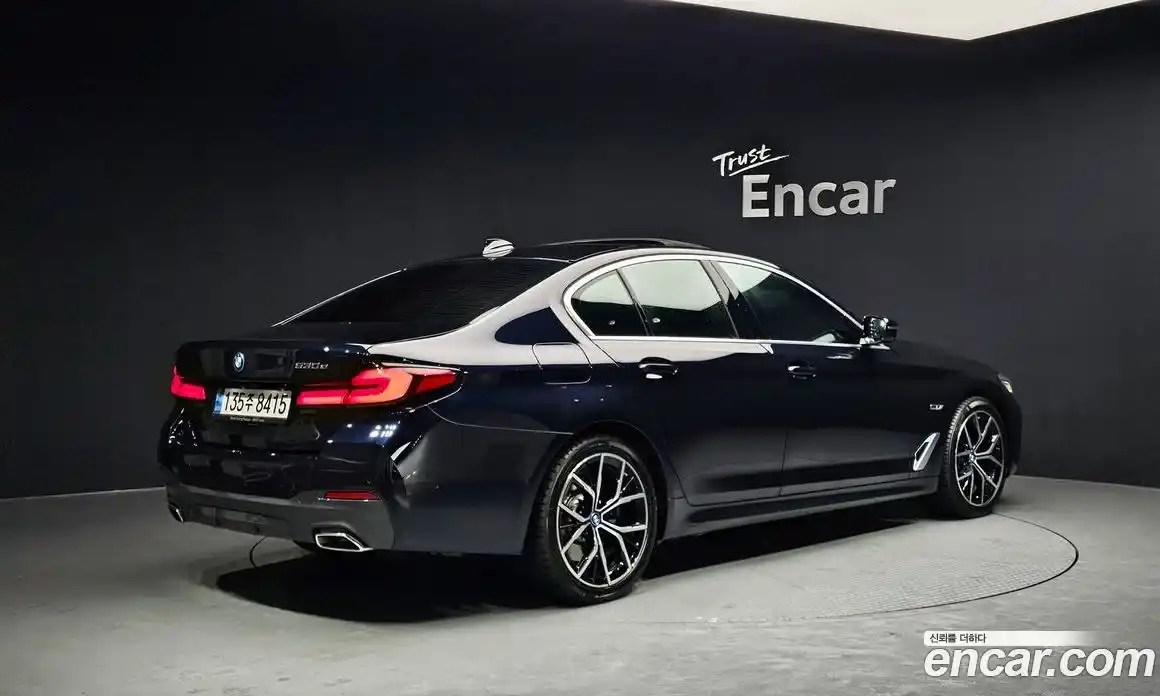 BMW 5-Series 2023 2.0 Автомат в Москве № 154440, фото 9