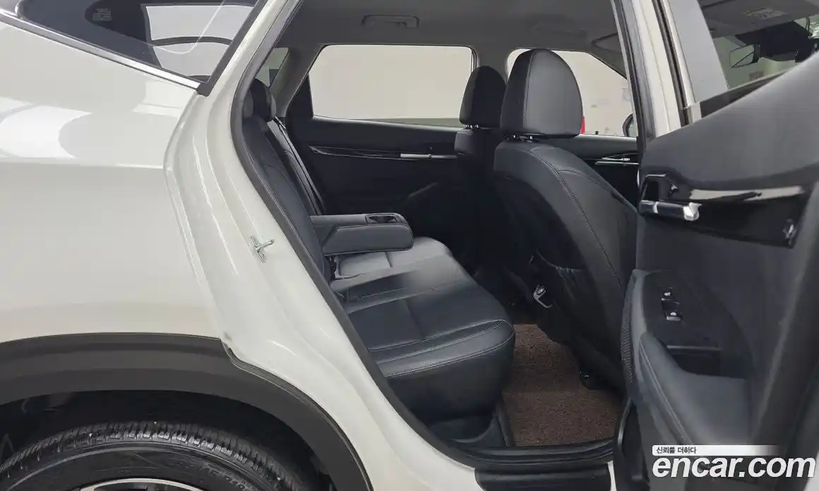 Kia Seltos 2023 1.6 Автомат в Москве № 15540, фото 15