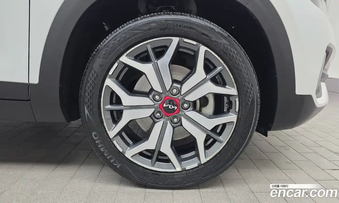 Kia Seltos 2023 1.6 Автомат в Москве № 15540, фото 3