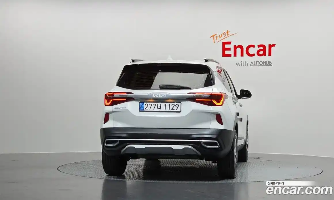 Kia Seltos 2023 1.6 Автомат в Москве № 15540, фото 8