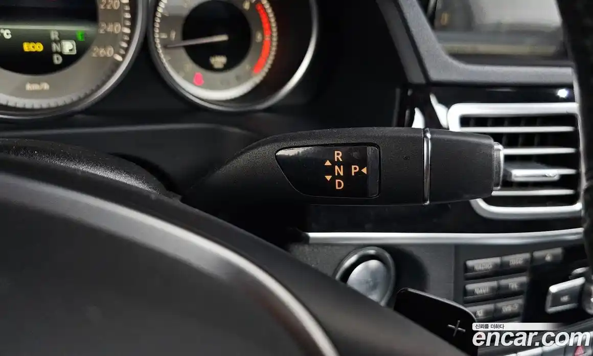 Mercedes-Benz E-Class 2015 2.1 Автомат в Москве № 157827, фото 17