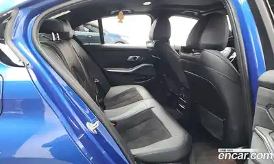 BMW 3-Series 2021 2.0 Автомат в Москве № 159610, миниатюра 2