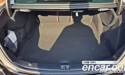 Mercedes-Benz E-Class 2018 2.0 Автомат в Москве № 161019, миниатюра 11