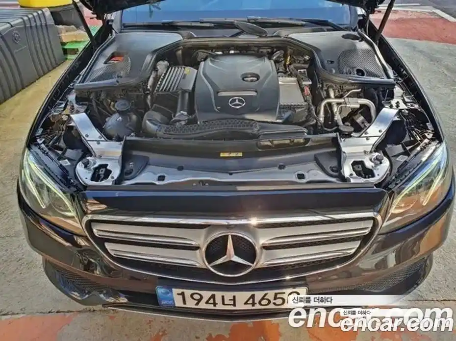 Mercedes-Benz E-Class 2018 2.0 Автомат в Москве № 161019, фото 12