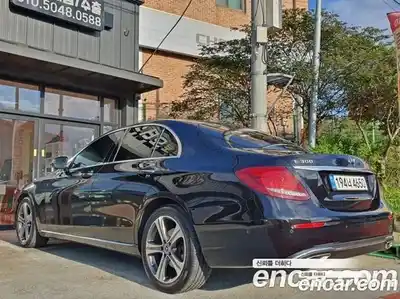 Mercedes-Benz E-Class 2018 2.0 Автомат в Москве № 161019, миниатюра 2