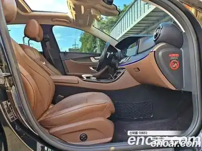 Mercedes-Benz E-Class 2018 2.0 Автомат в Москве № 161019, миниатюра 6