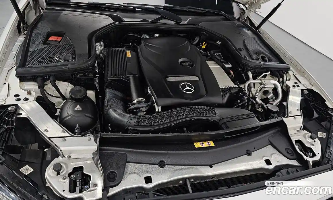 Mercedes-Benz E-Class 2017 2.0 Автомат в Москве № 161726, фото 6