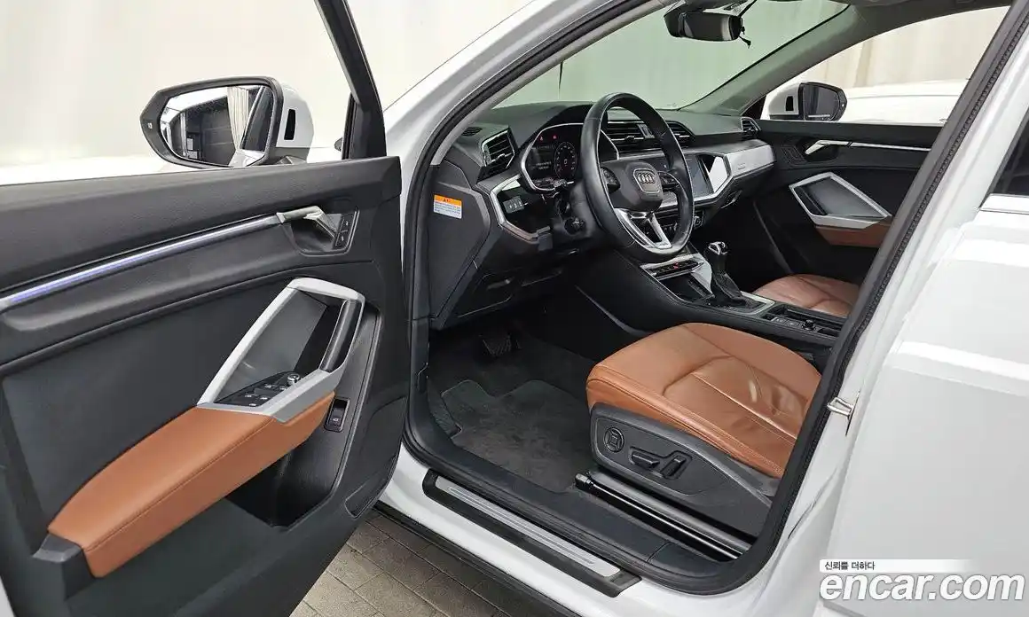 Audi Q3 2023 2.0 Автомат в Москве № 162592, фото 17