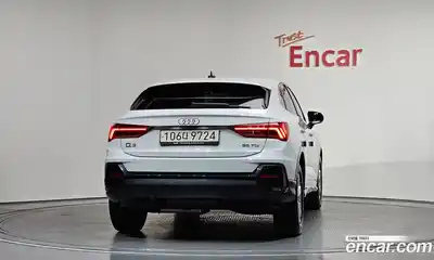 Audi Q3 2023 2.0 Автомат в Москве № 162592, миниатюра 2