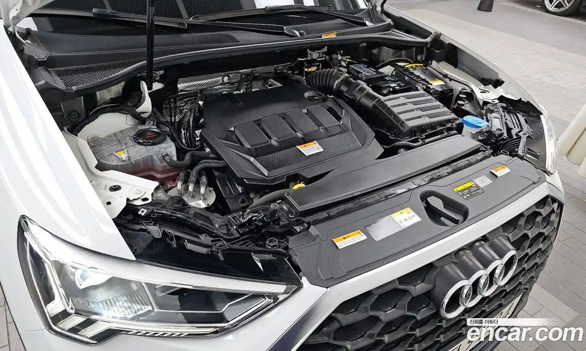 Audi Q3 2023 2.0 Автомат в Москве № 162592, фото 10