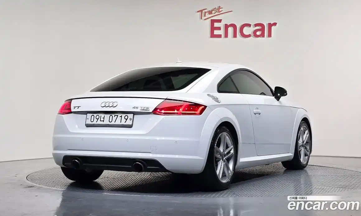 Audi TT 2016 2.0 Автомат в Москве № 163879, фото 16