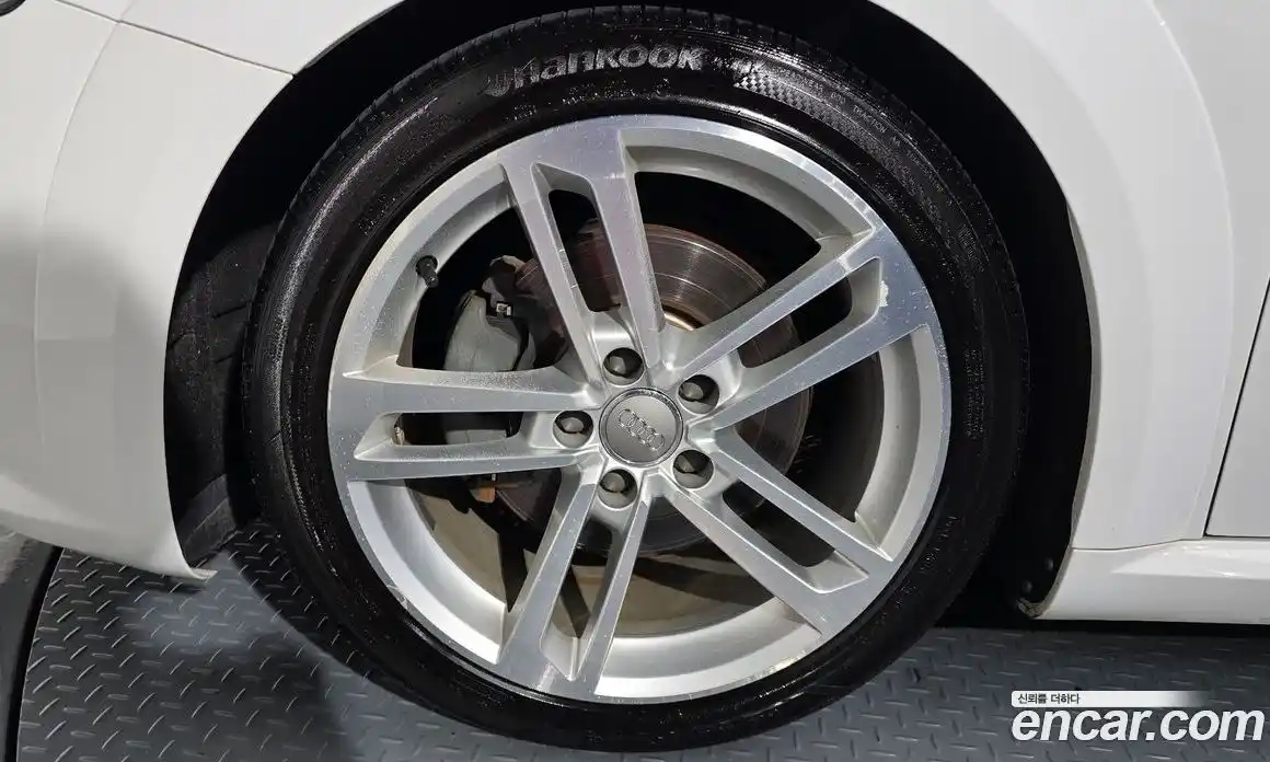 Audi TT 2016 2.0 Автомат в Москве № 163879, фото 10