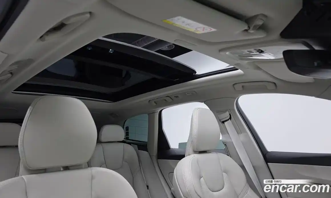 Volvo XC60 2026 2.0 Автомат в Москве № 164126, фото 13