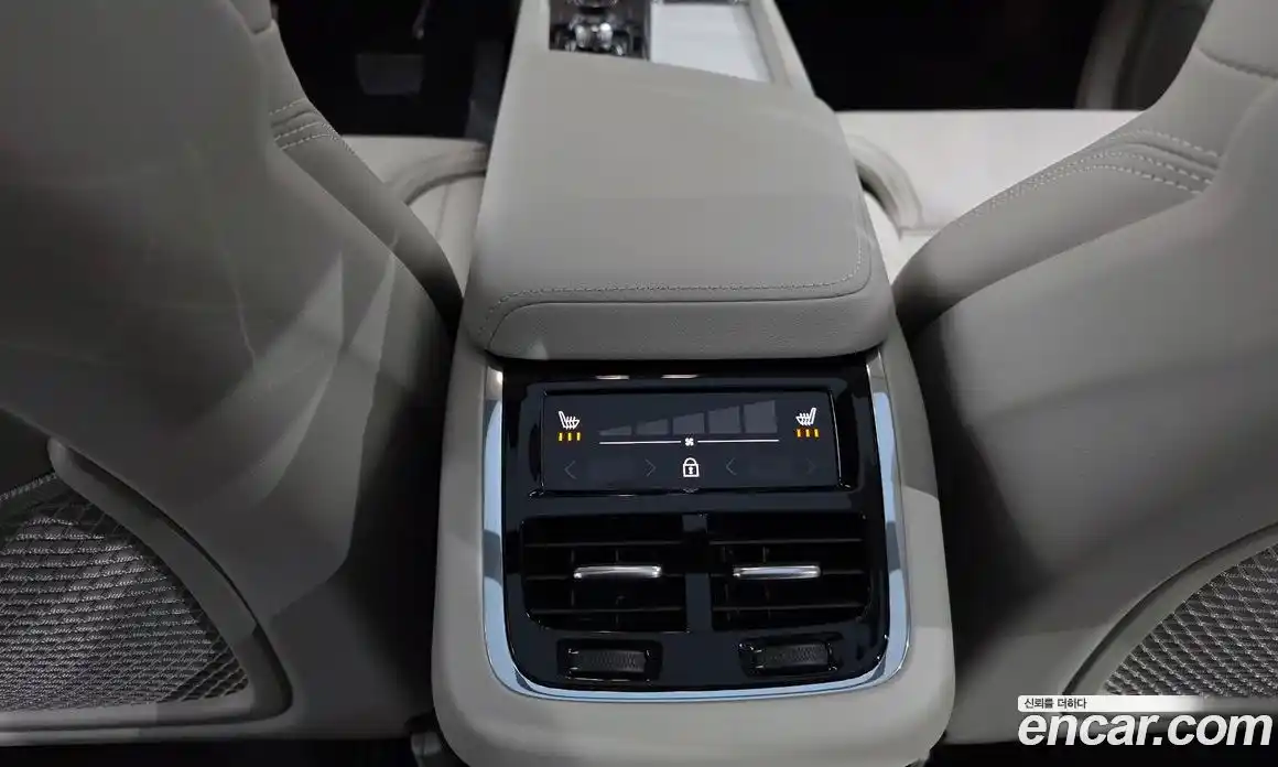 Volvo XC60 2026 2.0 Автомат в Москве № 164126, фото 14