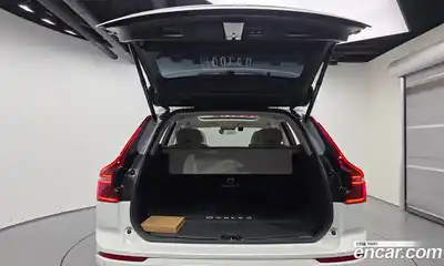 Volvo XC60 2026 2.0 Автомат в Москве № 164126, миниатюра 3