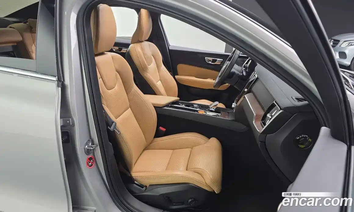 Volvo S60 2023 2.0 Автомат в Москве № 164505, фото 15