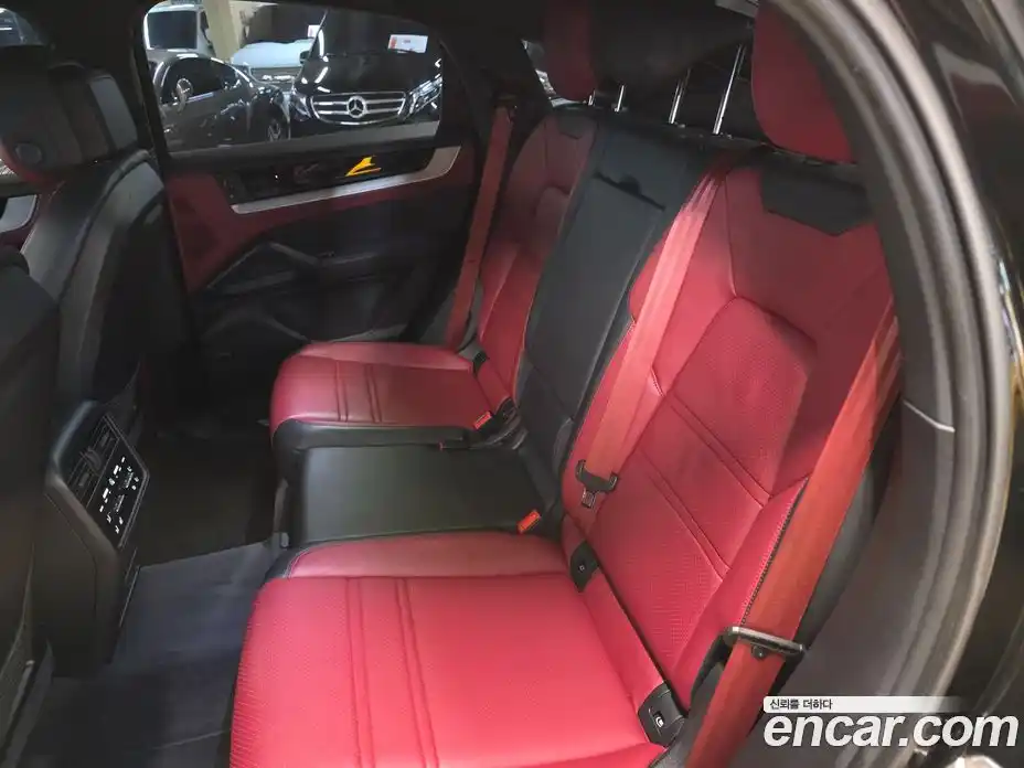 Porsche Cayenne 2024 3.0 Автомат в Москве № 165748, фото 16