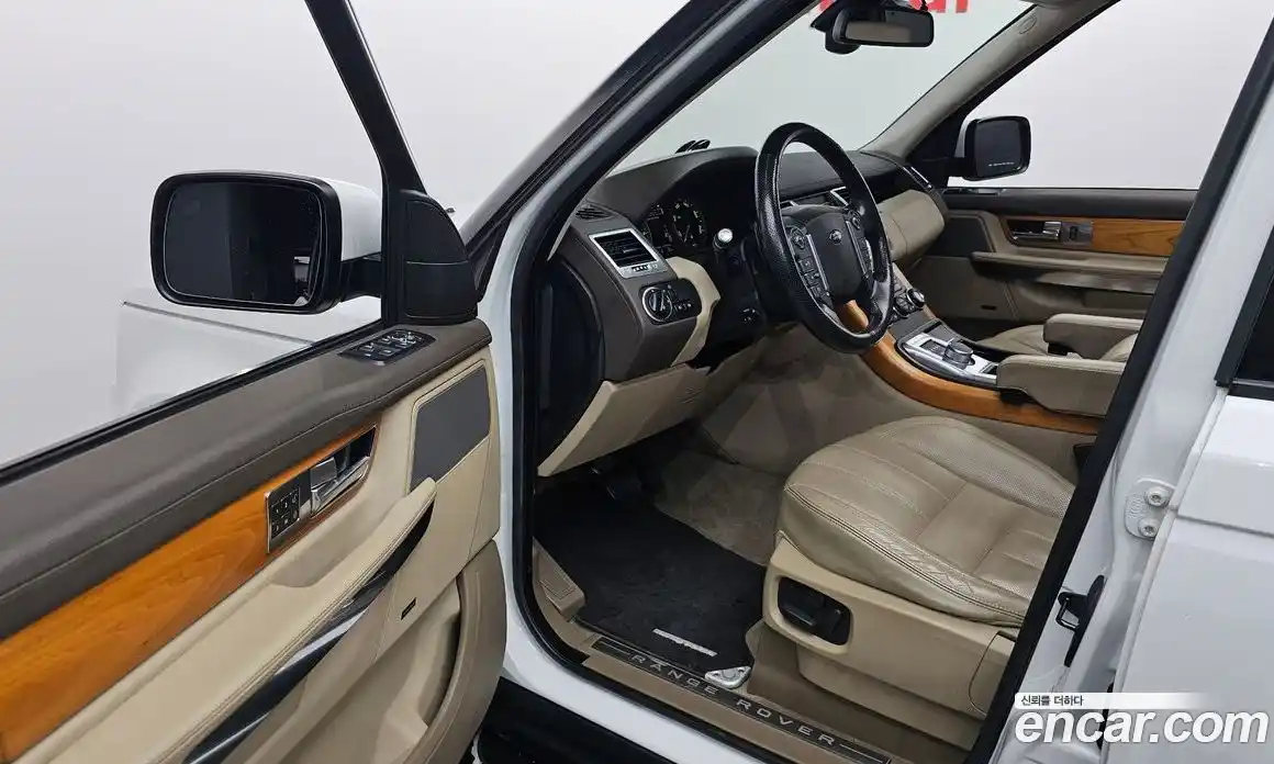 Land Rover Range-Rover Sport 2013 3.0 Автомат в Москве № 166582, фото 12